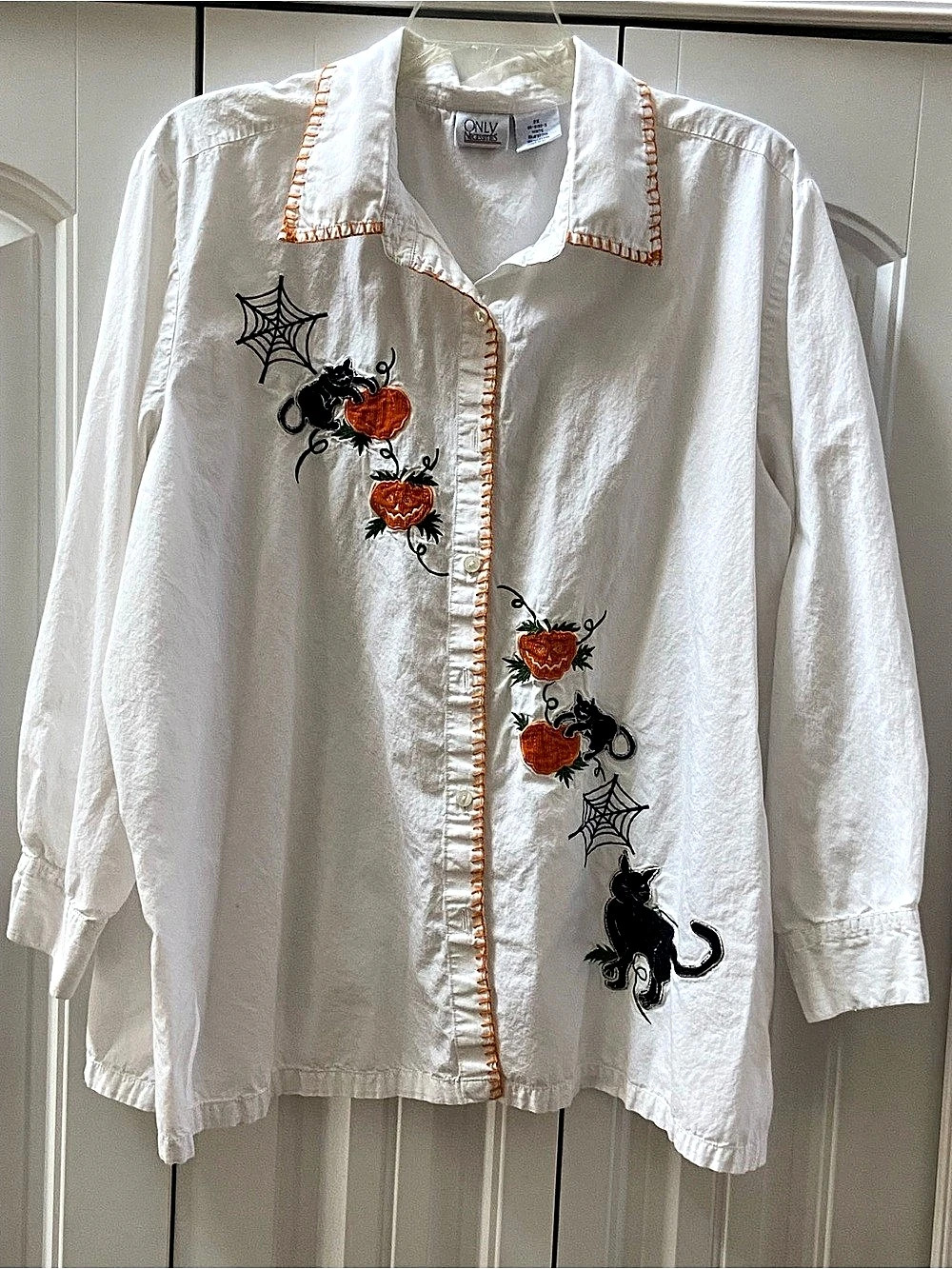 Only Necessities Vintage White Halloween Embroidered Button Down Shirt Size 2X